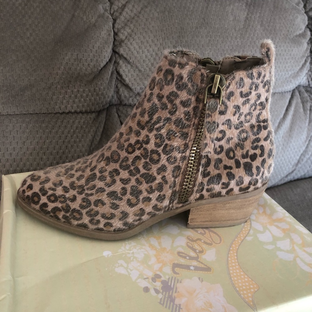 Very G Leopard Booties -NEW!